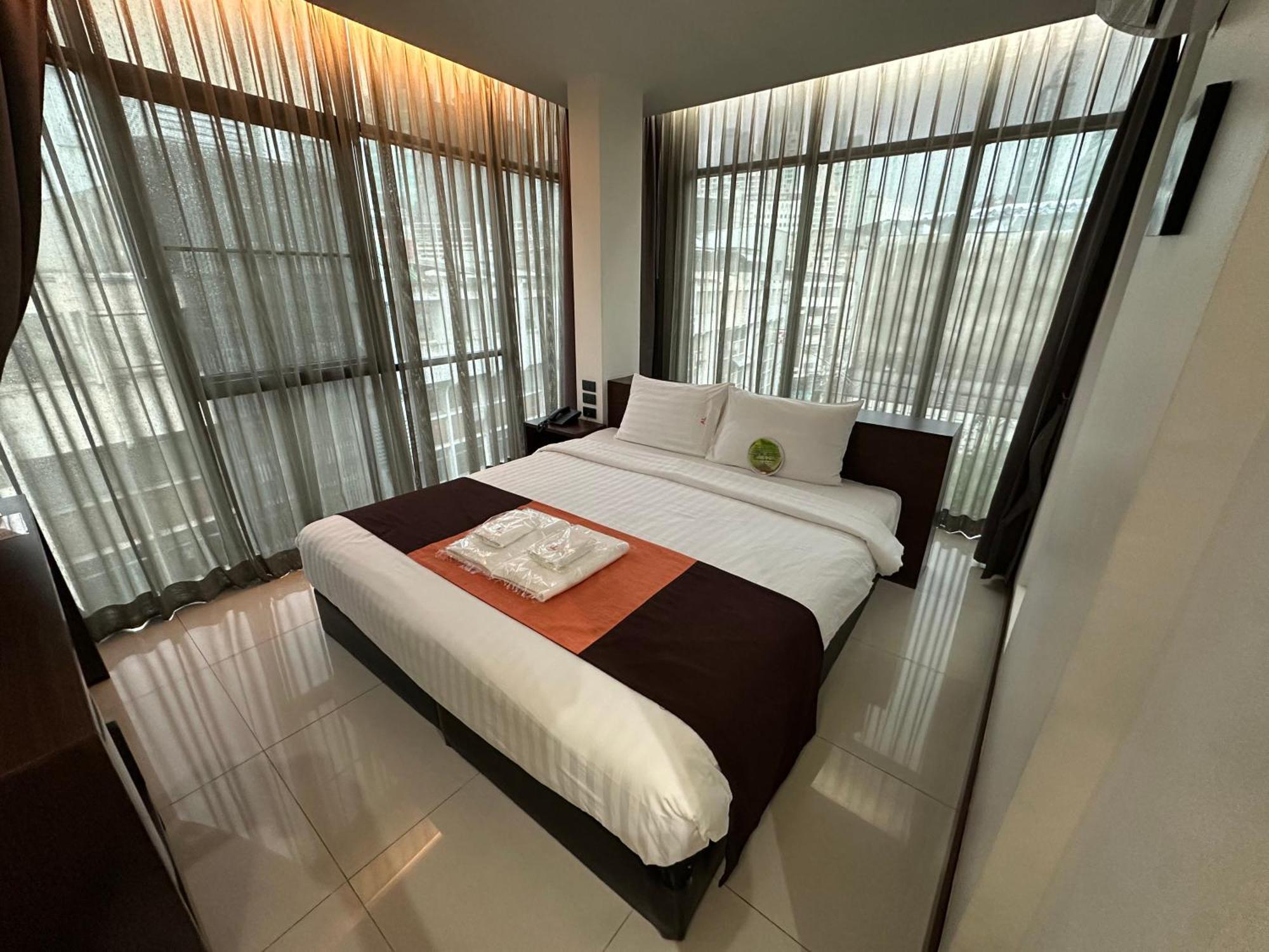 Collection O The Bangkok Airport Link Suite Luaran gambar